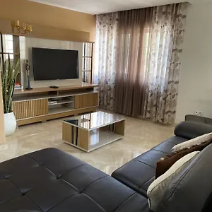  Apartamento Avenida